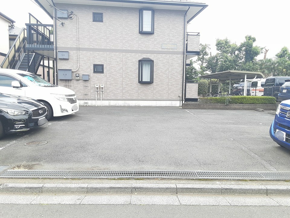 26/30 エントランス