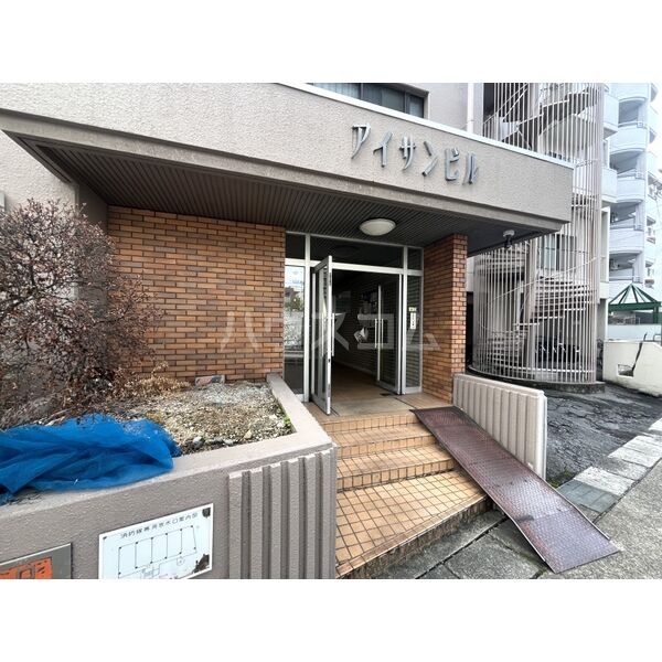 17/24 エントランス