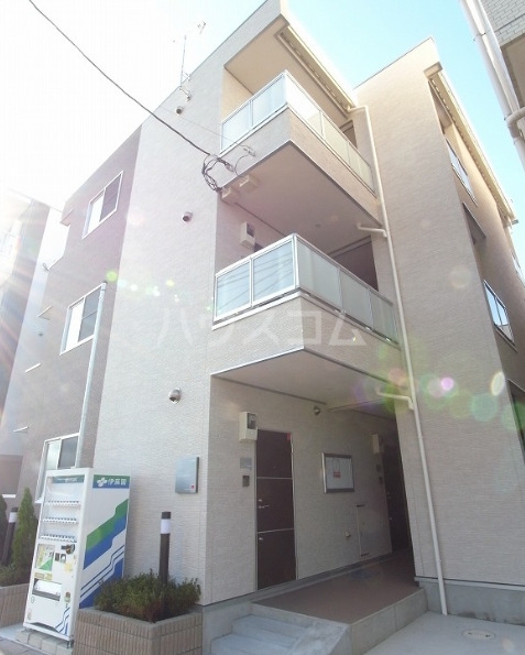 14/20 エントランス