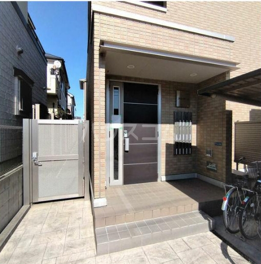 6/11 エントランス