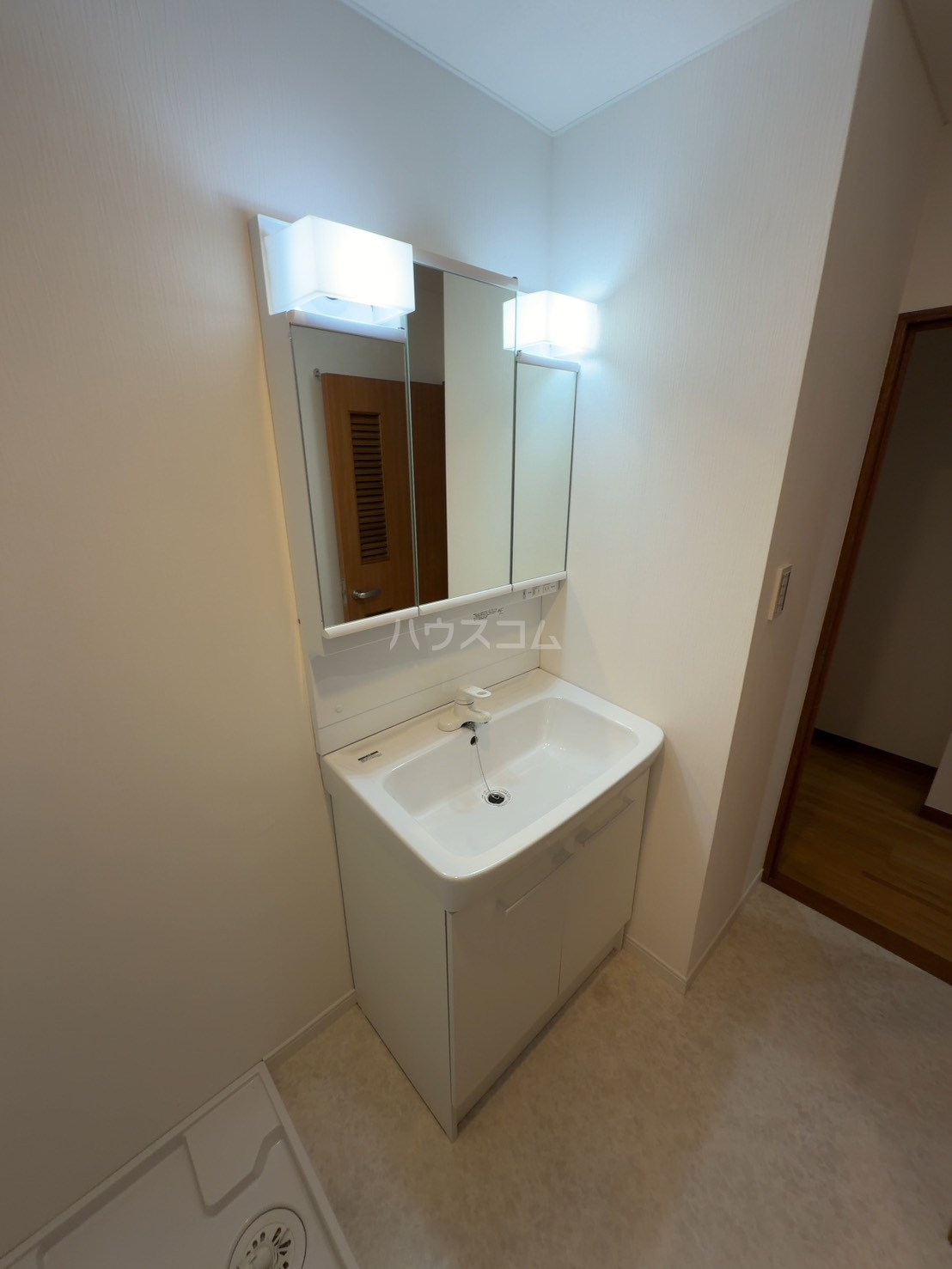 26/30 エントランス