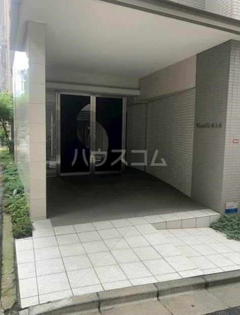 2/6 エントランス