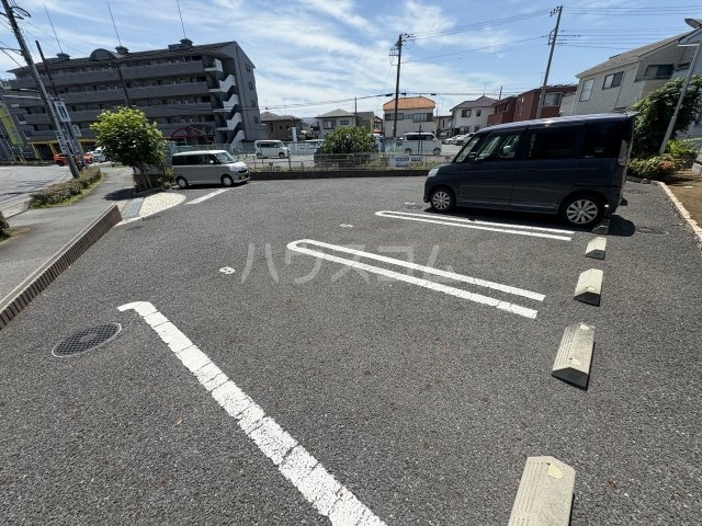2/7 駐車場