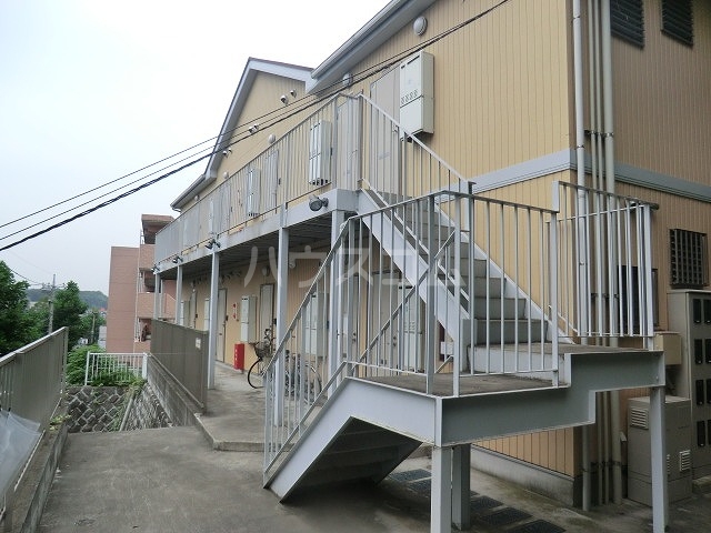 25/30 エントランス