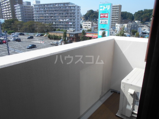 16/27 バルコニー