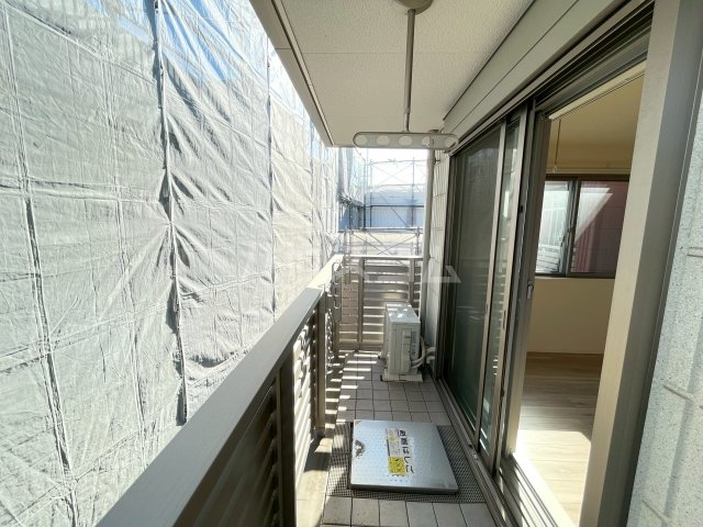 15/27 バルコニー