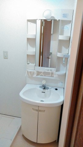 13/30 洗面