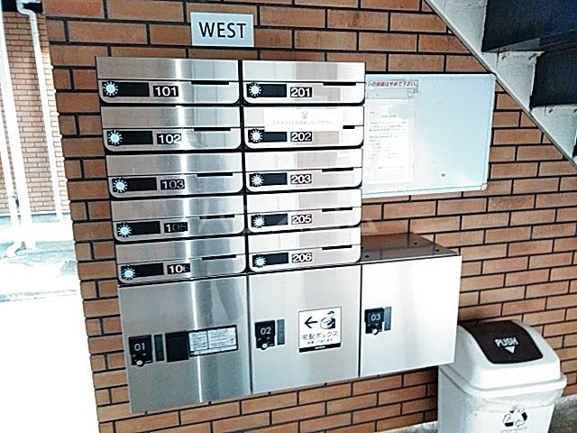 21/27 エントランス