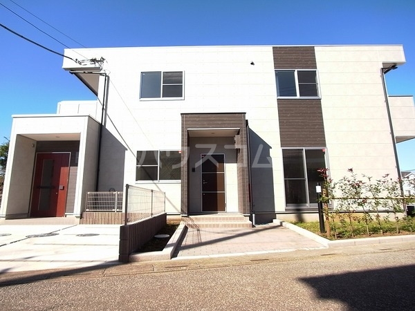 19/30 エントランス