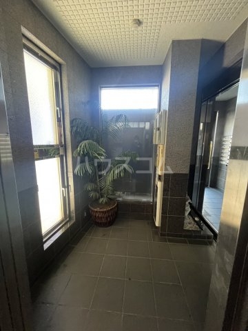 29/30 エントランス