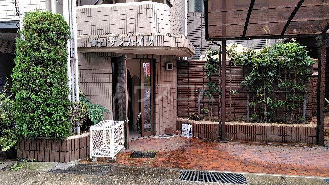 3/5 エントランス
