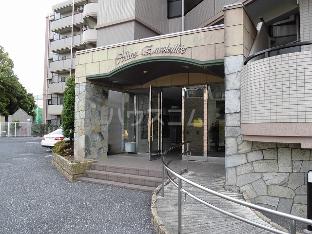 16/25 エントランス
