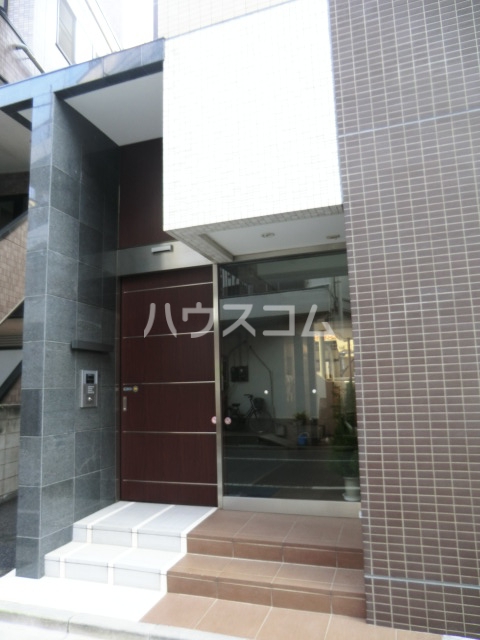 22/30 エントランス