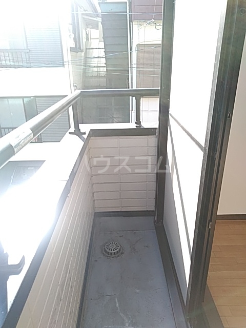 15/28 バルコニー