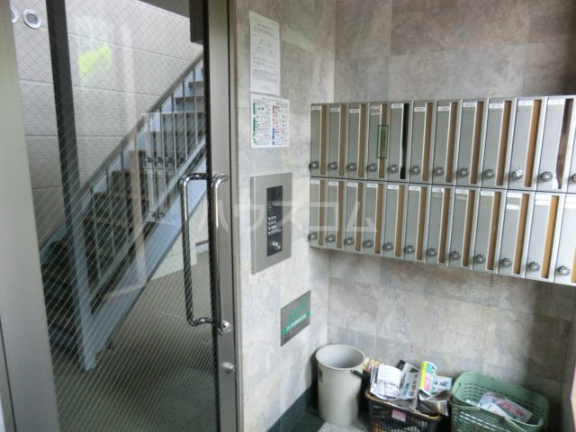 2/13 エントランス