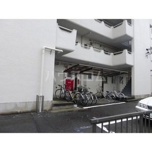 14/22 エントランス