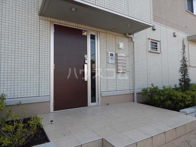 22/30 エントランス