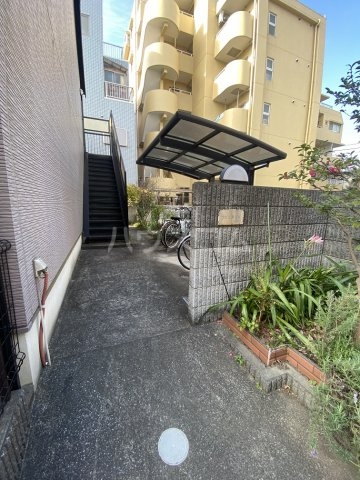 19/28 エントランス