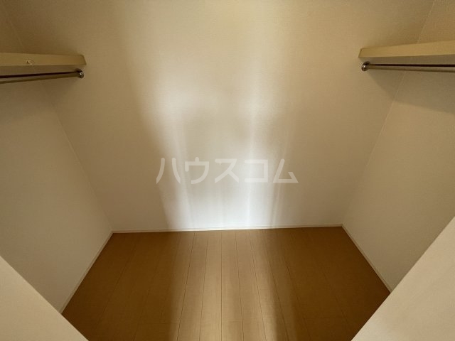 13/30 収納