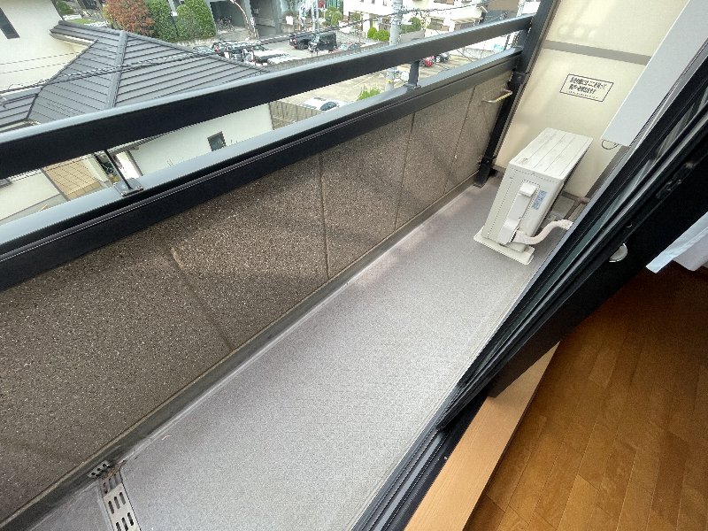 15/28 バルコニー