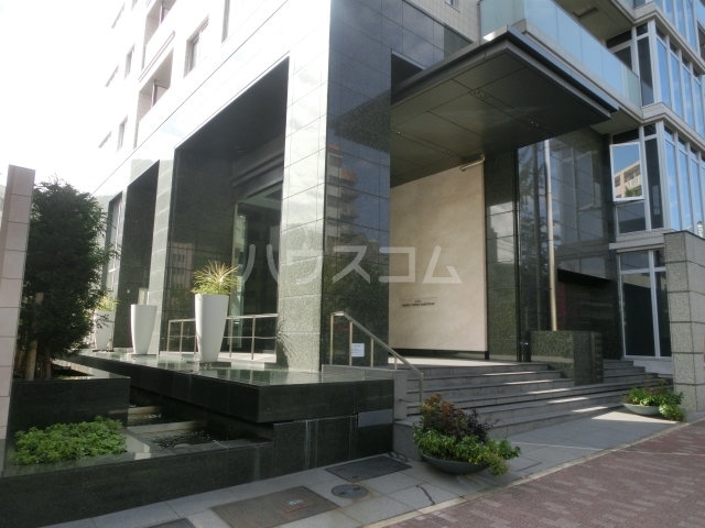 20/27 エントランス