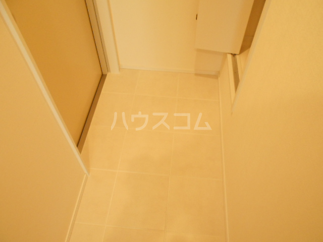 13/30 玄関