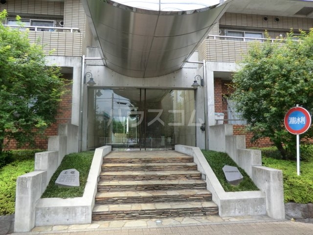 2/5 エントランス