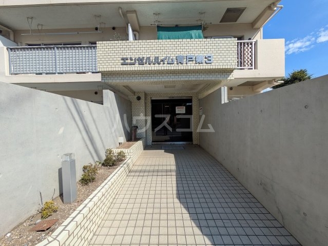 29/30 エントランス