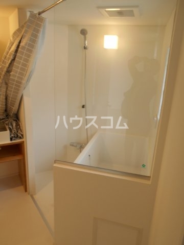 13/30 浴室