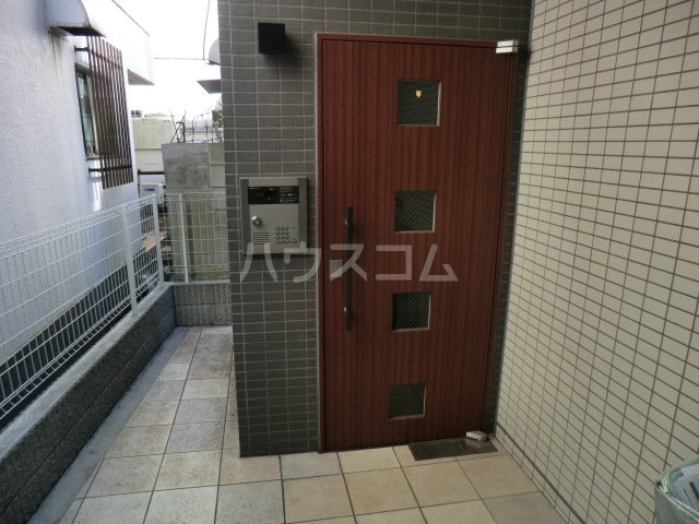 3/7 エントランス