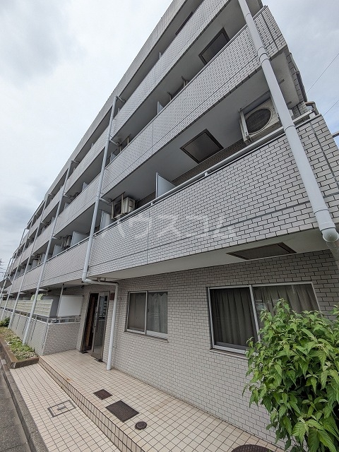 2/4 外観