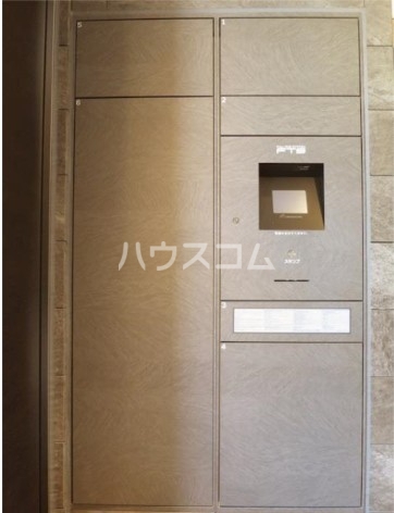 14/17 エントランス