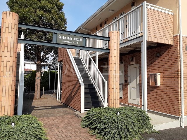 22/25 エントランス