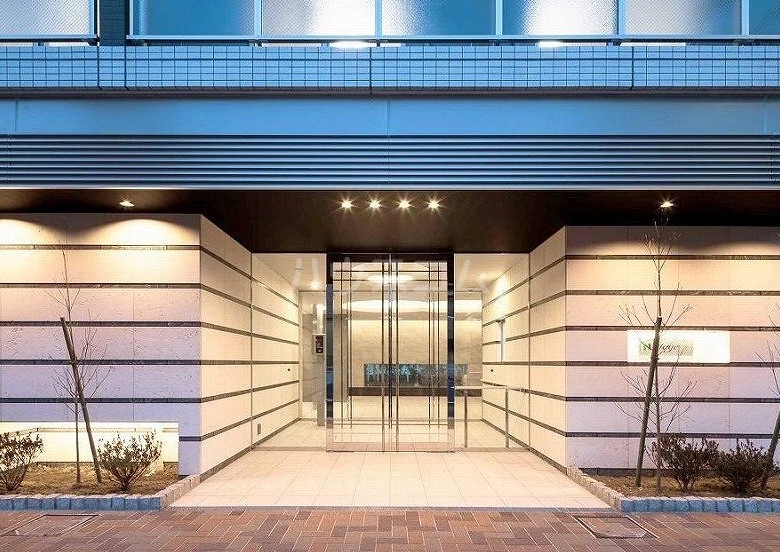 15/26 エントランス