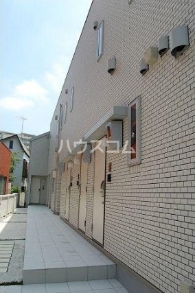 14/18 エントランス