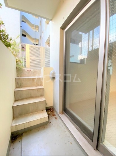 19/30 バルコニー