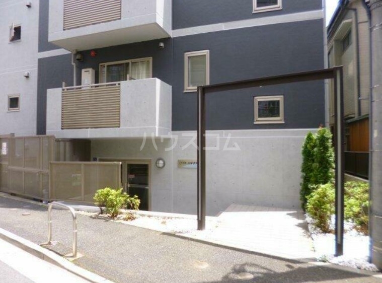 15/18 エントランス