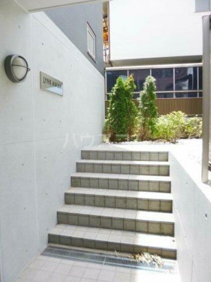 20/22 エントランス