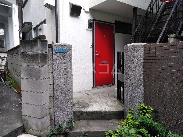 2/10 エントランス