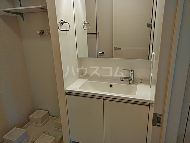17/28 洗面
