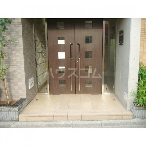 13/20 エントランス