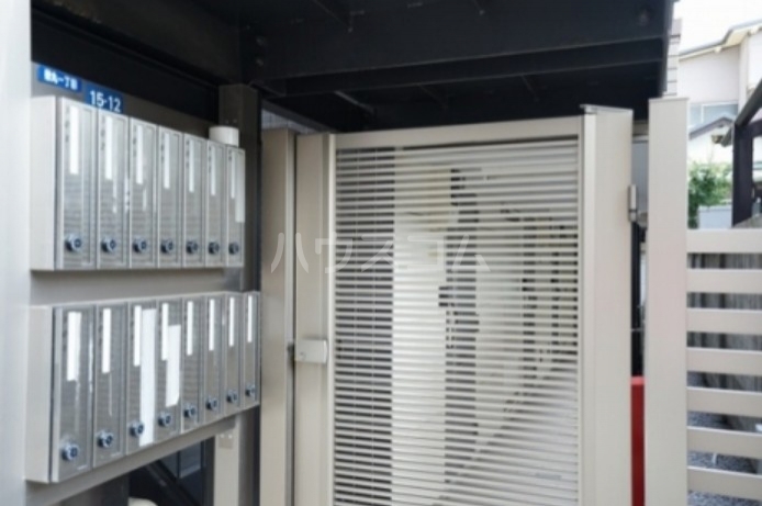 19/22 エントランス