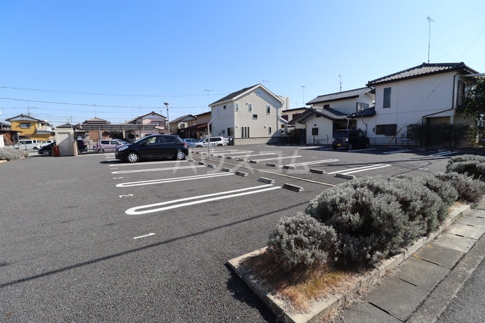 19/22 駐車場