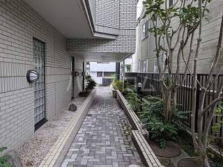 4/5 エントランス
