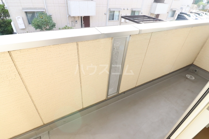 20/28 バルコニー