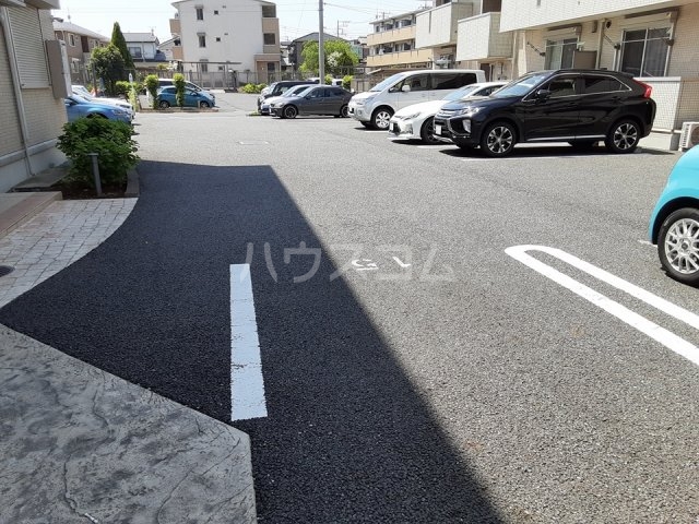 17/23 駐車場