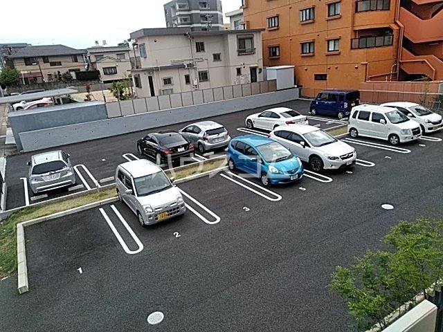 16/24 駐車場