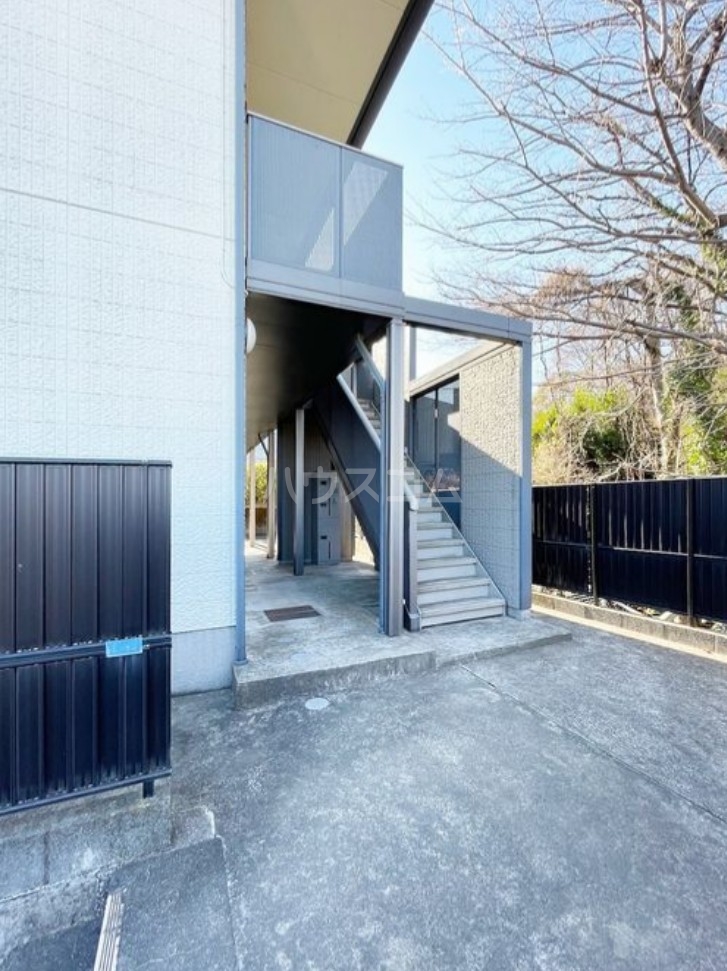 15/21 エントランス