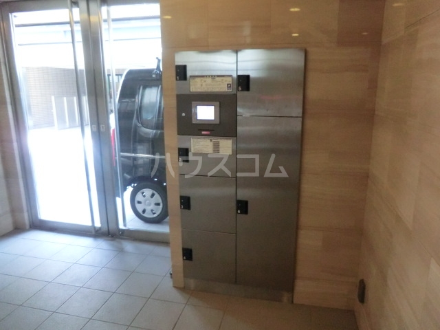 22/30 エントランス