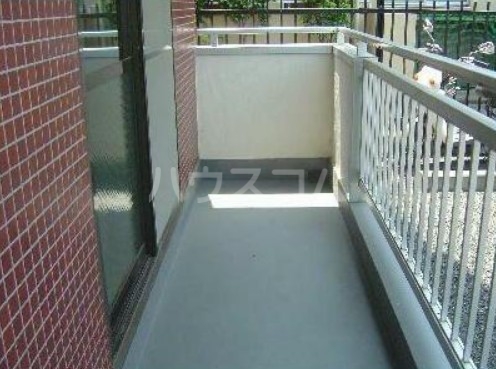 21/30 バルコニー